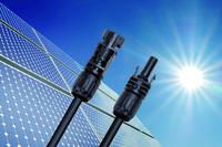 Steckverbinder KSK 4 der KOSTAL Industrie Elektrik und EPIC® SOLAR 4 THIN der Firma Lapp Kabel intelligent verbunden
