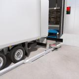 Eine standfeste Neuerscheinung – die automatische LKW-Wegfahrsperre ASSA ABLOY DE6090AR
