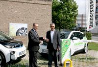 Bridgestone rüstet Fuhrpark mit dem innovativen Elektrofahrzeug BMW i3 auf