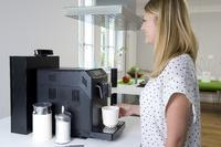 IFA 2015: Mit digitalSTROM und der Intel RealSense-Technologie genügt ein Lächeln für einen Kaffee