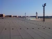 Sanierung des ehemaligen Flughafens Tempelhof: Monitoringsysteme für Hangar-Flachdächer