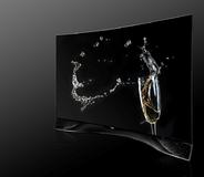 LG kreiert mit Swarovski den ultimativen Premium-OLED-Fernseher