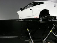 Legendäre Rennstrecken im Toyota Fahrsimulator