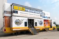 Großer Forschungstruck in Forchheim: An der Georg-Hartmann-Realschule lädt das BIOTechnikum zum Experimentieren ein