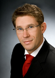 Online USV erweitert Vorstand