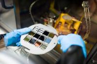 Wirkungsgrad von 25,2 % für Perowskit-Silizium-Tandem-Solarzelle zertifiziert