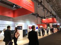 die veranstaltungsmacher gestalten den Messestand von episerver auf der DMEXCO