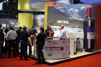 Maßgeschneiderter FESPA Messestand mit umfangreicher Produktpräsentation