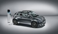 Der neue Fiat 500 - das erste rein elektrisch angetriebene Fahrzeug der Marke