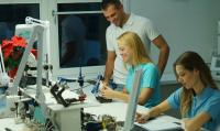 Gemeinsam moderne Aus- und Fortbildung der ZahntechnikerInnen gestalten - 1. Dentaler Berufsbildungsgipfel in Berlin - ZahntechnikerIn 4.0