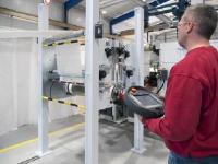 Oerlikon Neumag stellt innovative Elektrocharging- Einheit für Meltblown-Anlagen vor