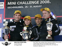 Sieg für Steffi Halm in der MINI CHALLENGE