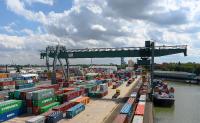 RheinCargo tritt dem ShortSeaShipping Inland Waterway Promotion Center (spc) bei Hafen- und Bahnspezialist beschließt Mitgliedschaft auf der Messe transport logistic