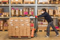 Digital - und von Hand: Gebrüder Weiss übernimmt E-Fulfillment für die Mibelle Group