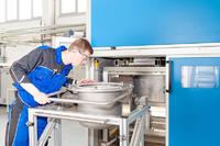 Energiematerialien effizient recyceln / Fraunhofer-Projektgruppe IWKS gewinnt 2. Platz des Rohstoffeffizienz-Preises 2015
