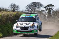ŠKODA Werkspilot Lappi zur Halbzeit der "Circuit of Ireland Rally" in Führung