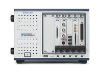 PXIe-Gehäuse mit integriertem Controller für dezentrale Mess- und Prüfanwendungen