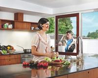 Jabra EASYCALL: Einstiegs-Headset mit Multiuse und Sprachansagen