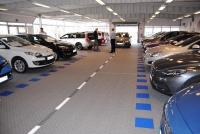 Neuer Bodenbelag SUPREME für die Automobil-Branche