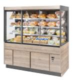Wurst und Käse in Rückraumregal präsentieren