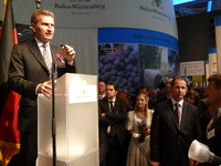 Oettinger besucht Stand der Region Heilbronn-Franken auf der Expo Real in München