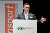 Bert Brandenburg als Geschäftsführer HUSS-VERLAG verabschiedet