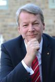 Peter Liggesmeyer als Präsident der Gesellschaft für Informatik e.V. (G) wiedergewählt
