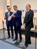 Ministerpräsident Dr. Markus Söder besucht OHB-Tochter MT Aerospace in Augsburg