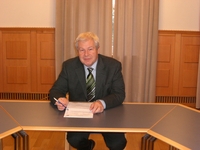 Professor Dr. Reiner Anselstetter als Vizepräsident der Fachhochschule Amberg-Weiden bestätigt