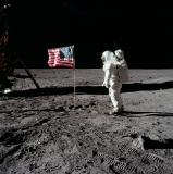 Aero-Domains und Space-Domains - die Domains für Luft-und Raumfahrt