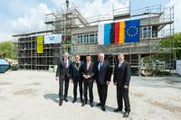 Richtfest für Neubau des Bayerischen Kernresonanz-Zentrums