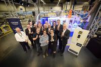 Jubiläumsmaschine: KraussMaffei liefert 100. Spritzgießmaschine an Grohe