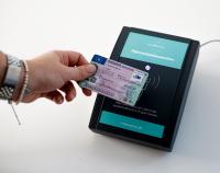 Hoyer Unternehmensgruppe nutzt CARSYNC Führerscheinkontrolle