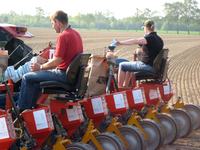 FarmSaat AG eröffnet neuen Prüfstandort für Maiszüchtung im Münsterland