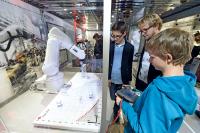 DISCOVER INDUSTRY weckt in Freiburg und Breisach am Rhein Neugier auf Ingenieur- und IT-Berufe