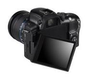 Samsung NX20: Weltweit erste Systemkamera mit integriertem Wi-Fi
