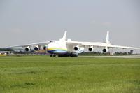 Größtes Flugzeug der Welt erstmals in Australien - DB Schenker bringt XXL-Ladung nach Down Under