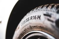 Reifenwechsel: Winterreifen kostengünstig über die Logistik-Plattform Pamyra.de versenden