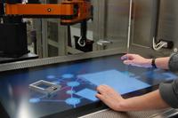 MS Wissenschaft ahoi: Web-Tracking-Exponat und schlauer Labortisch fahren mit