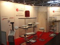 GPEC 2010 - Antennenhersteller ANTONICS - ICP stellte Tarnantennen für Vollvertarnung von Behördenfahrzeuge vor