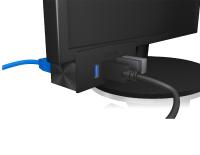 ICY BOX tient sa position de fournisseur d'accessoires informatiques utiles avec deux passes-câbles multiports USB et un hub extrêmement compacts.