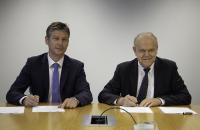Langfristige Partnerschaft vereinbart - AOK Systems GmbH und msg systems ag fokussieren zukunftsorientierte Omnichannel-Lösungen