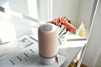 Sommerliches Outfit für Libratone ZIPP: portable Multi-Room-Lautsprecherfamilie ab sofort auch in den einzigartigen Interieur-Trendfarben 'Pastel Blue' und 'Nude'