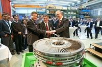 Last-Bolt-Zeremonie: MTU-Niederdruckturbine für CSeries-Triebwerk