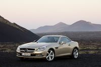 MOST(R) Netzwerk erneut im neuen Mercedes SLK und Mercedes CLS