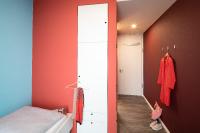 Kraftvolle Farbe für Gästezimmer