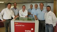 Hand in Hand in Sachen PLEXIGLAS®: Trotec Laser und Evonik Industries AG