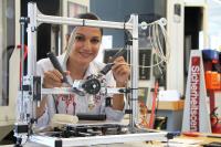 Prof. Dr. Miranda Fateri entwickelt neues Transportsystem für die Industrie