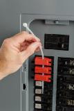 Schnelles Sperren elektrischer Schaltkreise mit dem neuen TAGLOCK™