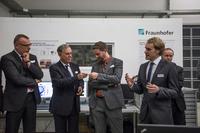 Fraunhofer IEM feiert Eigenständigkeit mit Partnern aus Industrie und Forschung